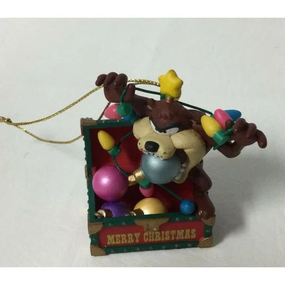 Warner Bros Tasmanian Devil 1995 Christmas Ornament Treasure Chest Lights - Picture 1 of 5